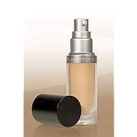 Classic Flawless Finish Foundation 無瑕透薄粉底液 Image