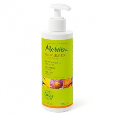 Young Skin Foaming Cleansing Gel