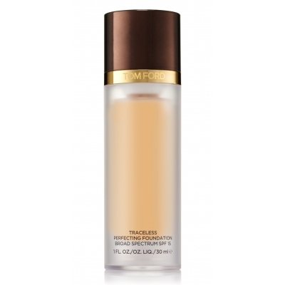 Traceless Perfecting Foundation SPF15 