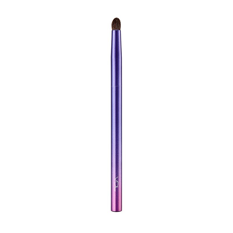 Smudge Eye Shadow Brush Pantone18