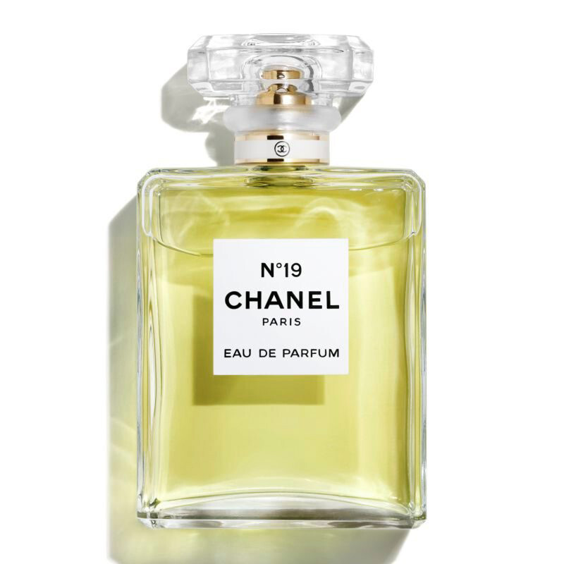 N°19 Eau de Parfum Spray