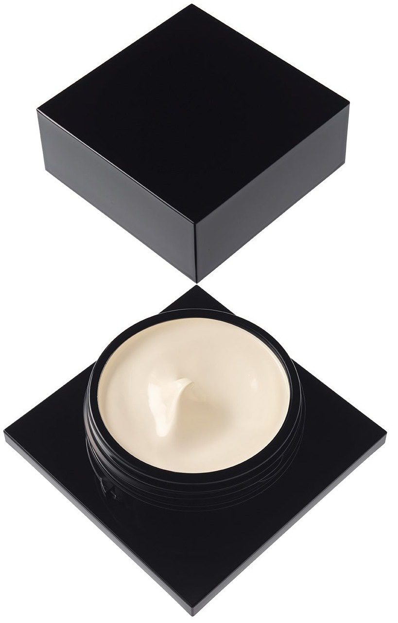 Spectral Cream Foundation