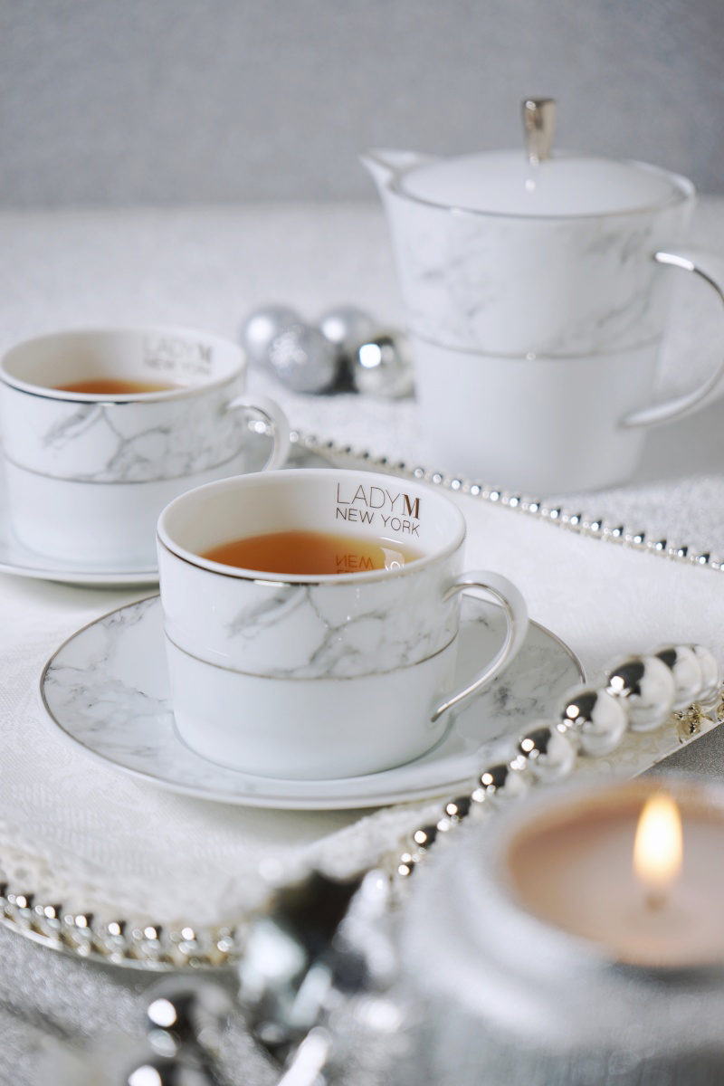lady-m-white-christmas-teaware-hamper-03