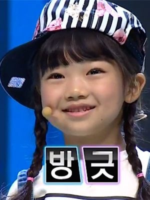 你還記得當時4歲的「Baby泫雅」嗎？長大後她竟變成......