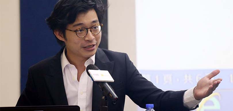 像鴨的男人