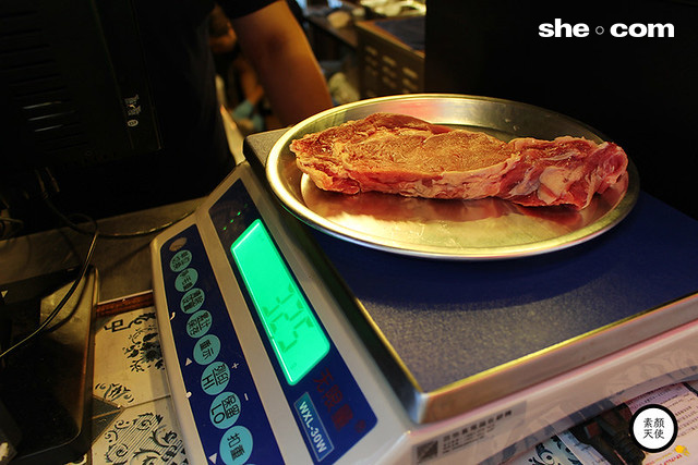 【生酮低碳飲食】Under HK$100！三分一價錢食酒店 Grade 高質牛扒。牛扒 ミディアムレア ステーキ Medium Rare Steak 三成熟牛扒
