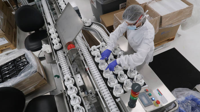 LVMH宣佈生產搓手液！香水廠轉產搓手液免費供應歐洲醫院