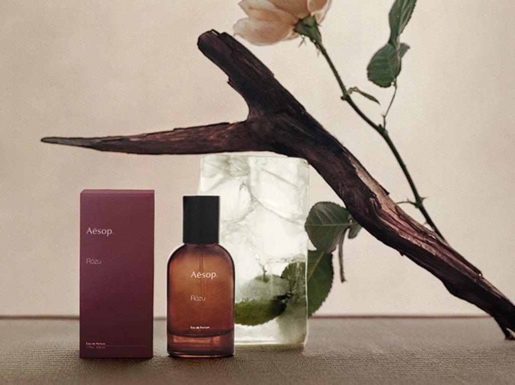 Floral-composition-oAesop Rose Fragrance three-main-ingredients_-rose-wood-and-shisu-ice-Photography-by-Julien-T-Hamon