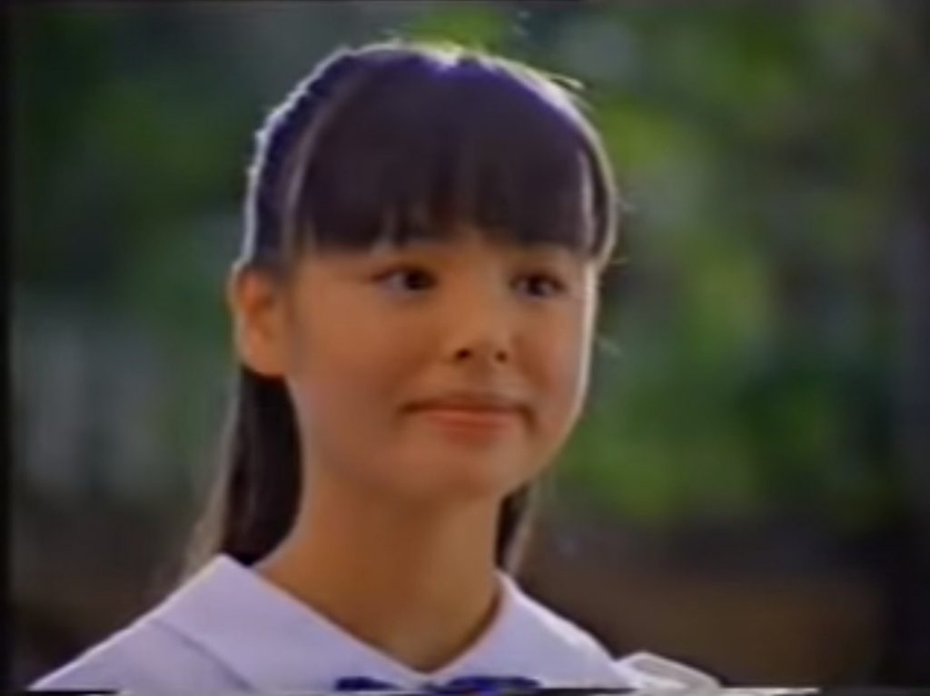 譚凱欣確實也是圈內人，當年還拍過《陽光檸檬茶》廣告