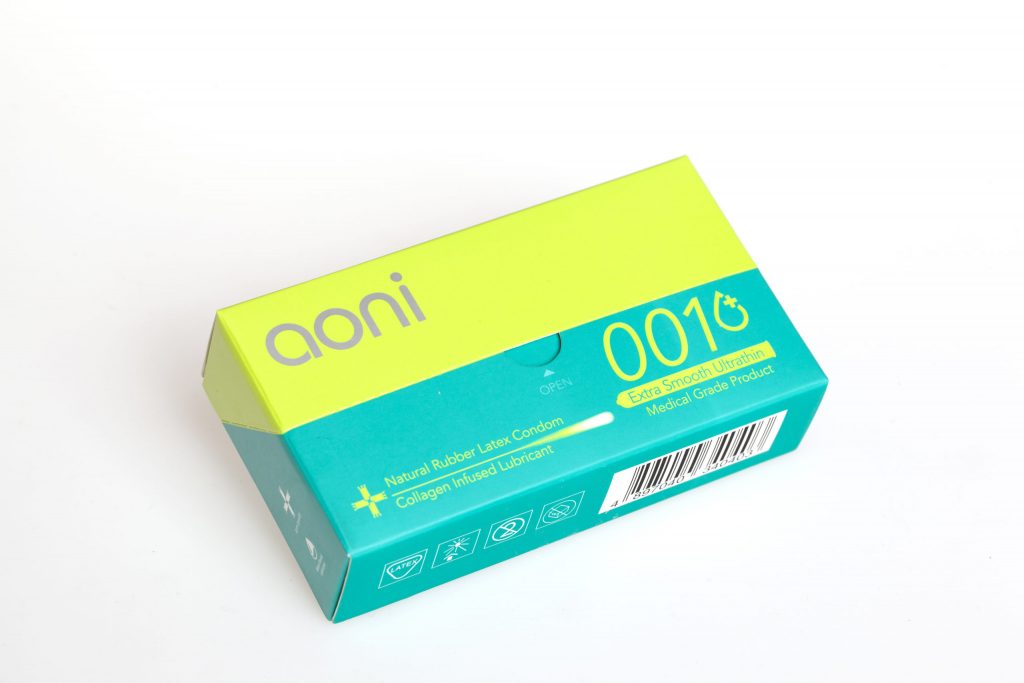 例如「Aoni」兩款樣本在包裝上列出「001」這組數字，沒有單位或小數點
