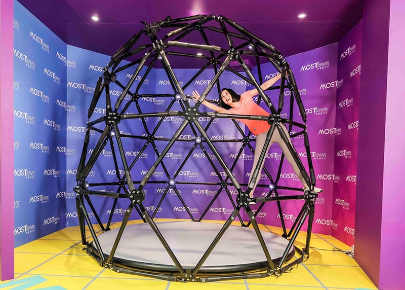 「360° 智能反應訓練架」則是由美國引入的運動電競特訓架