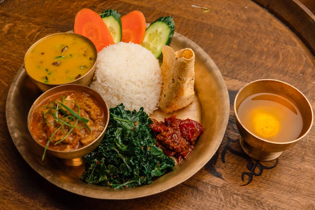 284405-284405-Himalayan-Thali-Set-%E5%96%9C%E9%A6%AC%E6%8B%89%E9%9B%85%E5%A1%94%E5%88%A9%E5%A5%97%E9%A4%90-HK108-1024x683.jpg