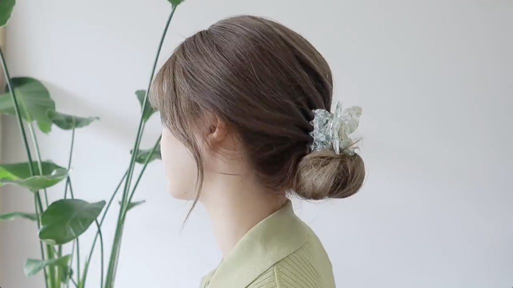 鯊魚夾髮型2：文青花髻