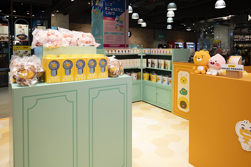 425408-425408-LITTLE-KAKAO-FRIENDS%E6%9C%9F%E9%96%93%E9%99%90%E5%AE%9A%E7%B2%BE%E5%93%81POP-UP_1.jpg