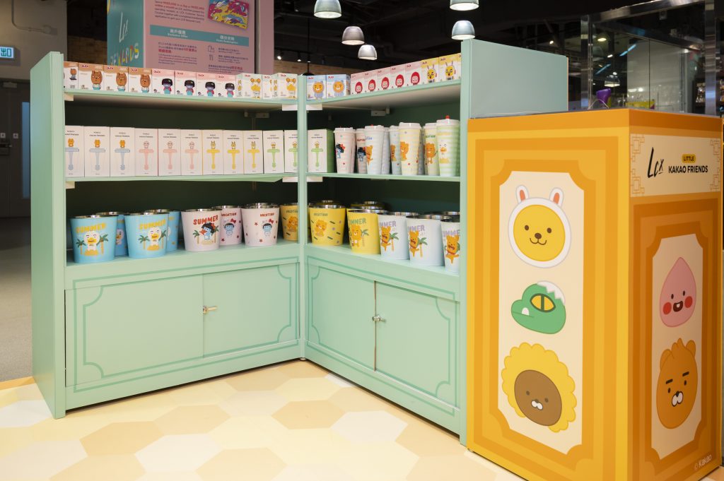 455408-455408-LITTLE-KAKAO-FRIENDS%E6%9C%9F%E9%96%93%E9%99%90%E5%AE%9A%E7%B2%BE%E5%93%81POP-UP_2-1024x681.jpg