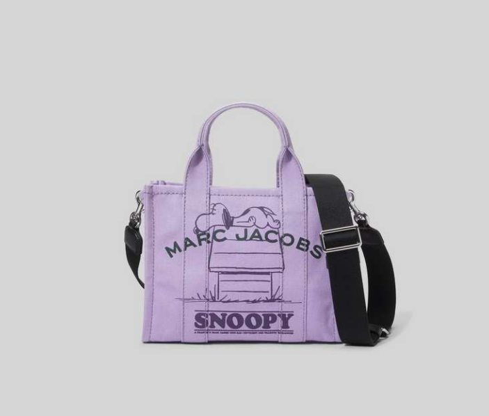 MARC JACOBS x 史努比MINI TOTE BAG （HK$ 2,390）