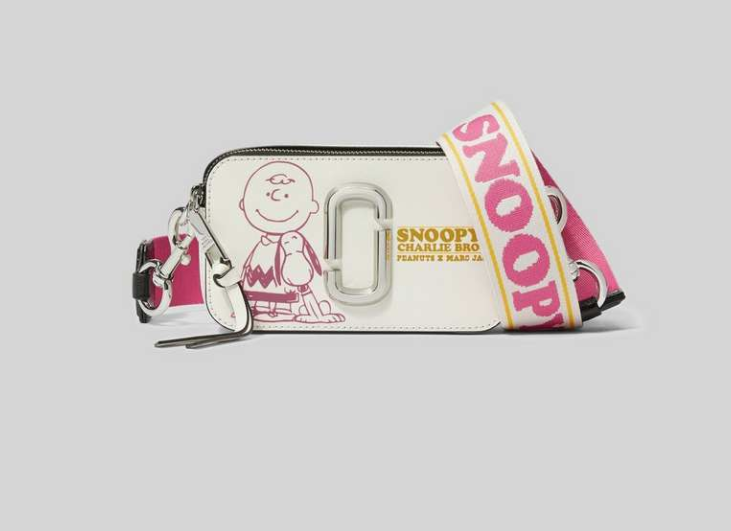 Marc Jacobs x 史努比Snapshot （HK$3,590）