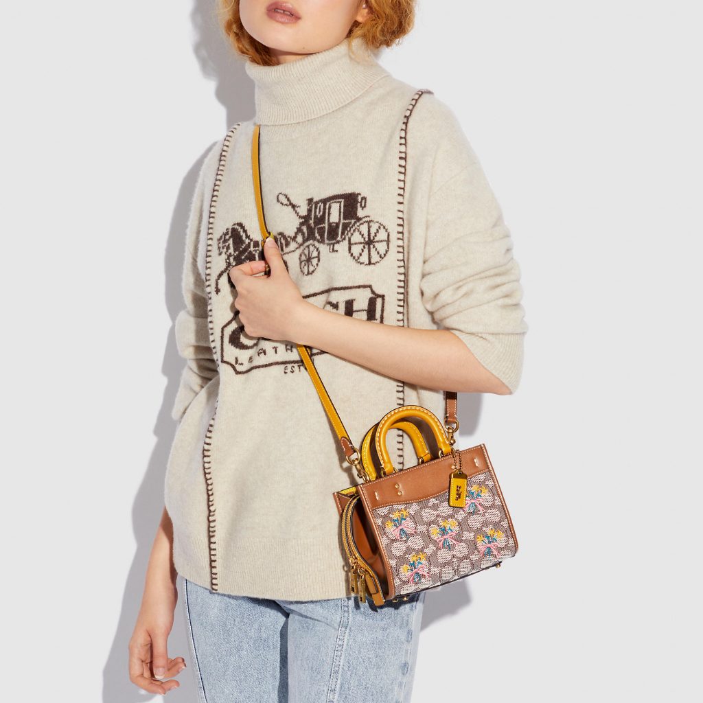 COACH ROGUE 17 經典 SIGNATURE 緹花面料花束主題刺繡手袋