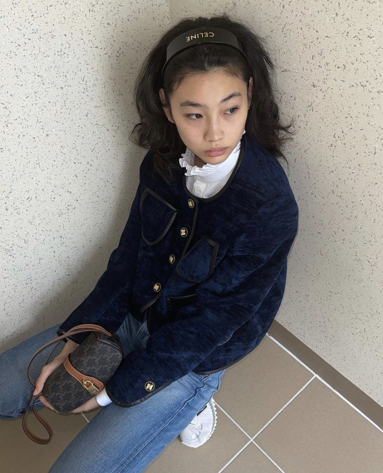 秋冬2021｜CELINE小手袋「魷魚」鄭浩妍揹出佻皮風格