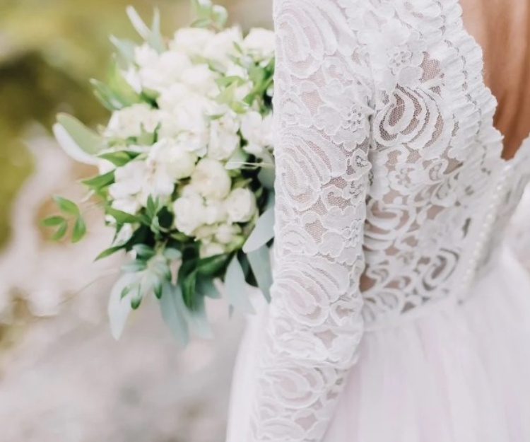 結婚花球推介！秋冬最適合用這5款盛放花材製作