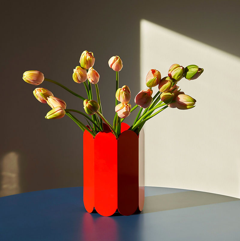  HAY Arcs Vase(HK$1,180) available at MoMA Design Store