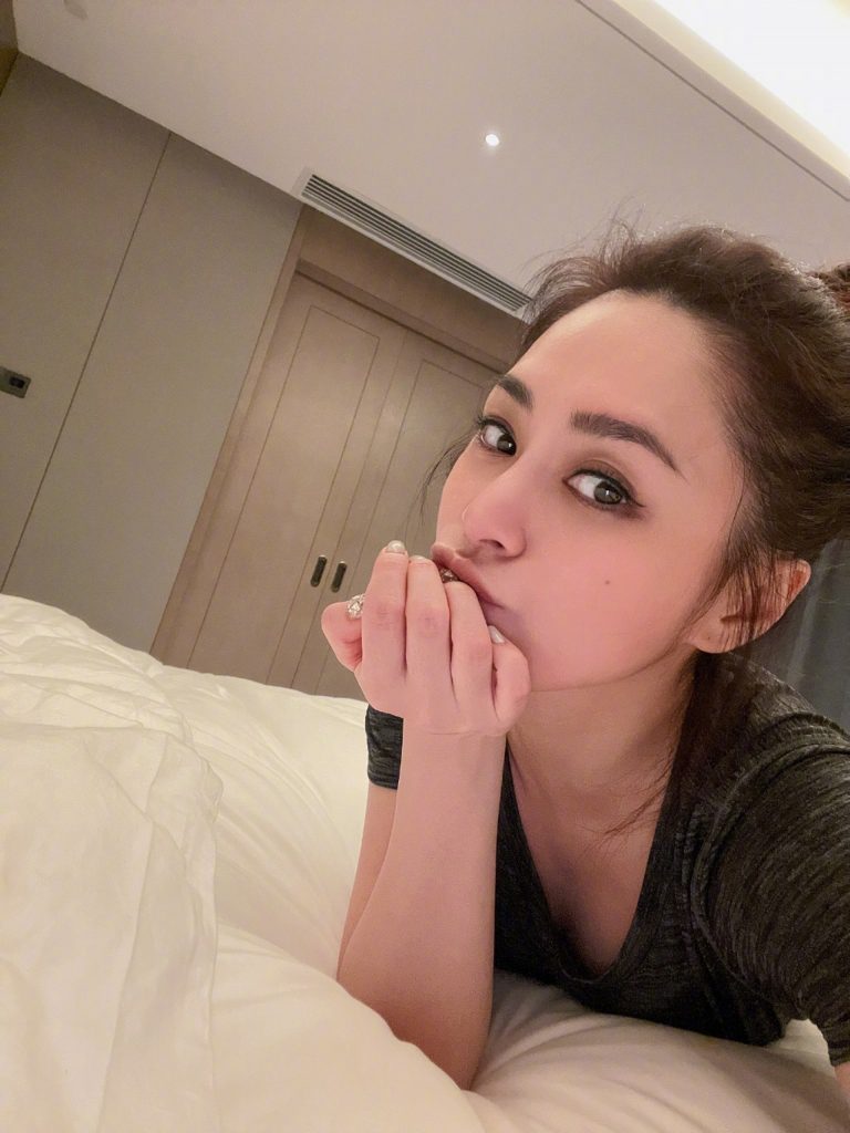 532806-532806-v4BAmPIf6Kdw_cFqdYOvCwlcQnaqW84KZ2zub2ds7m8-768x1024.jpeg