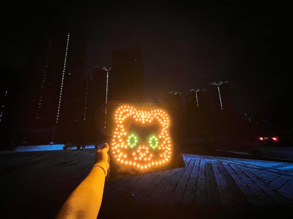 元朗停電｜MIRROR燈牌應急照亮全家