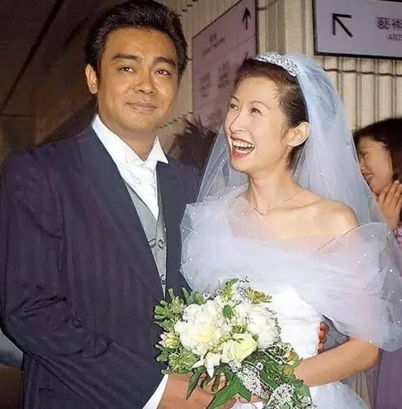 劉青雲與郭藹明自《大時代》認識，事隔多年二人拍拖4年後，終於1998年結婚