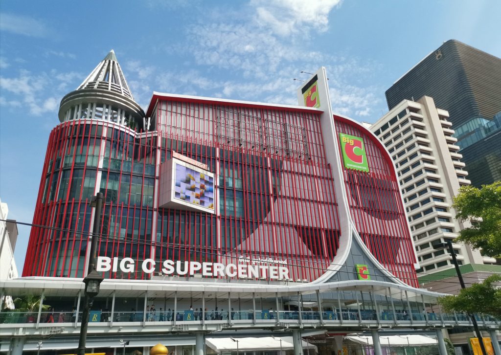 曼谷Central World對面的Big C超級市場，是不少港人去泰國購買手信的入貨勝地。