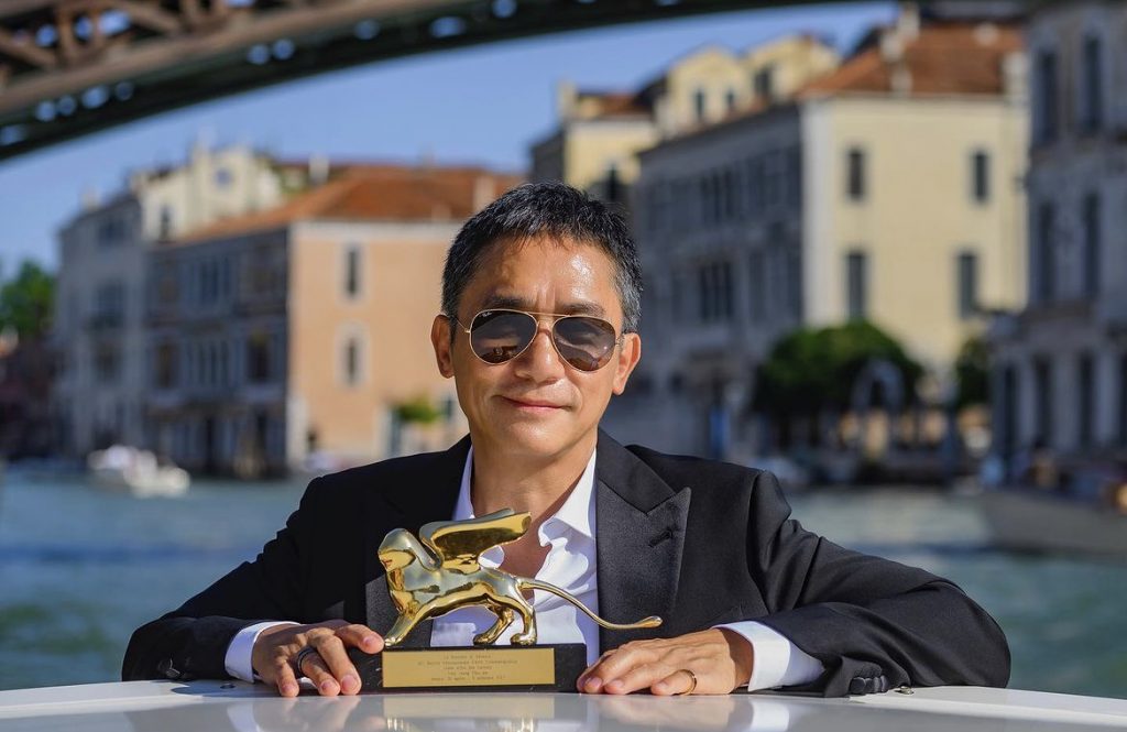 梁朝偉在威尼斯影展獲得最高榮譽的終身成就金獅獎。（來源：IG@tonyleung_official）