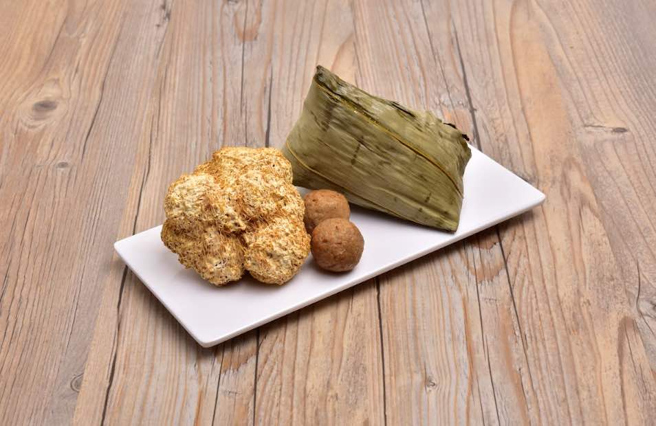 急凍素肉丸猴頭菇金栗素粽 (HK$23)
