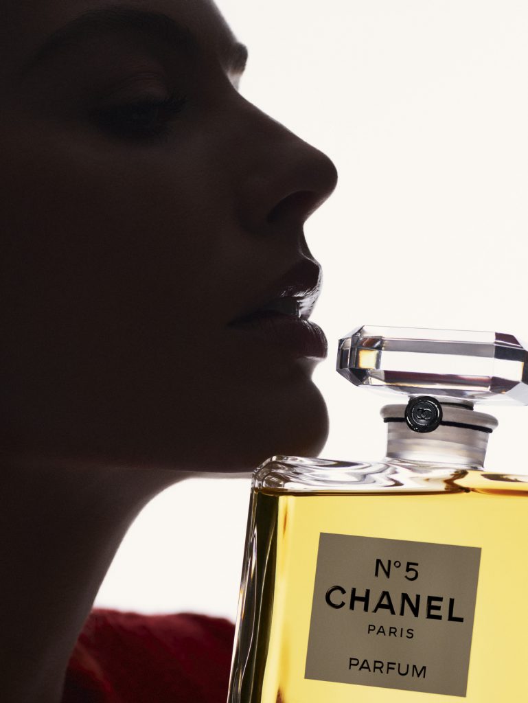 Chanel N5 香水 故事 shebrands