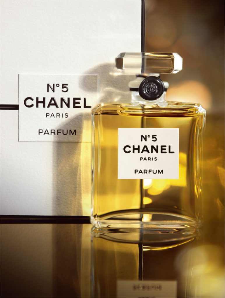 Chanel N5 香水 故事 shebrands