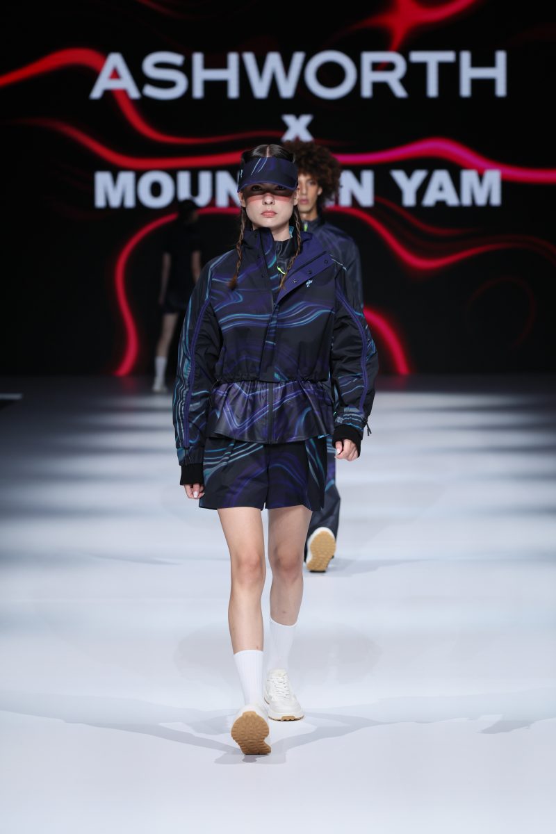 Ashworth x Mountain Yam 運動服適合情侶穿著, 亦有比較中性oversize款式可以男女朋友混穿。