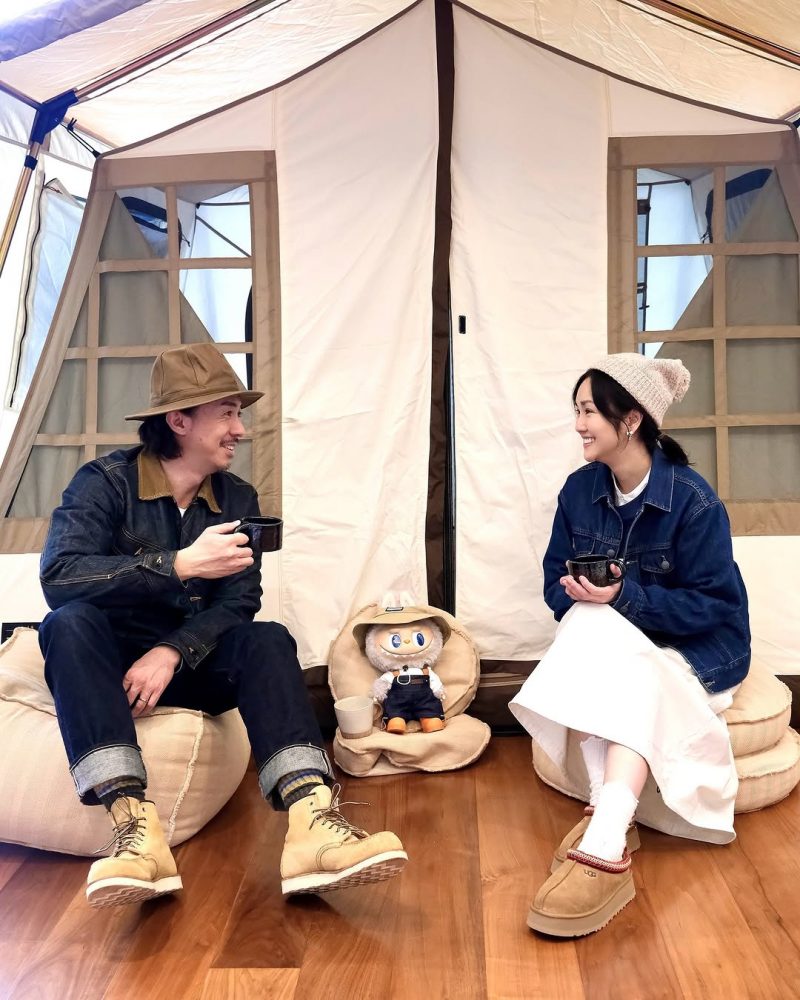牛仔衣物情侶裝,自然不造作, 任何style 的情侶都可以著得很好看, 謝安琪和張繼聰是最佳示範。(圖片來源: IG@kaytse) 