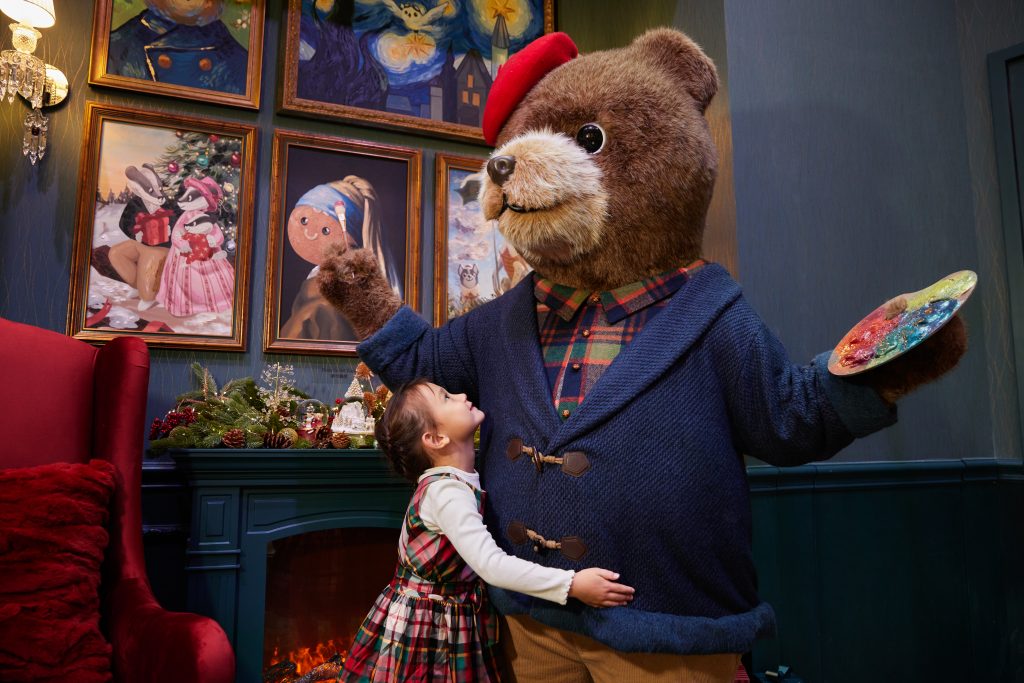 142110-Theo-Studio_with-kids-1024x683.jpg