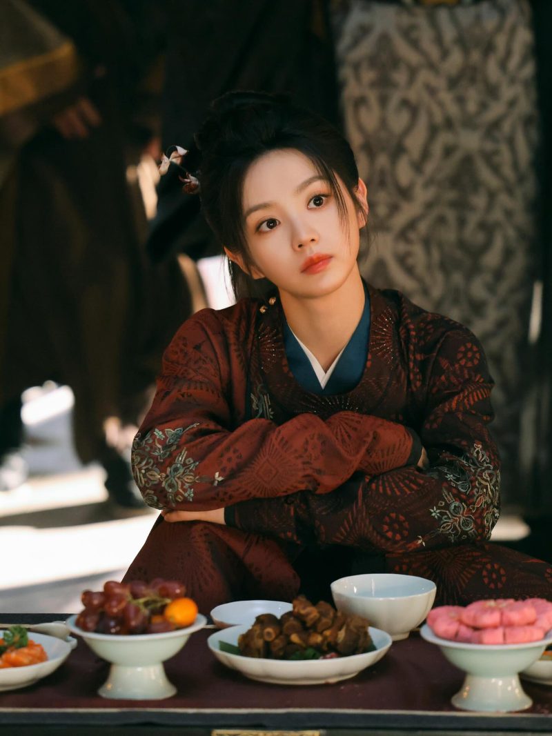 田曦薇 逐玉 貓系妝容