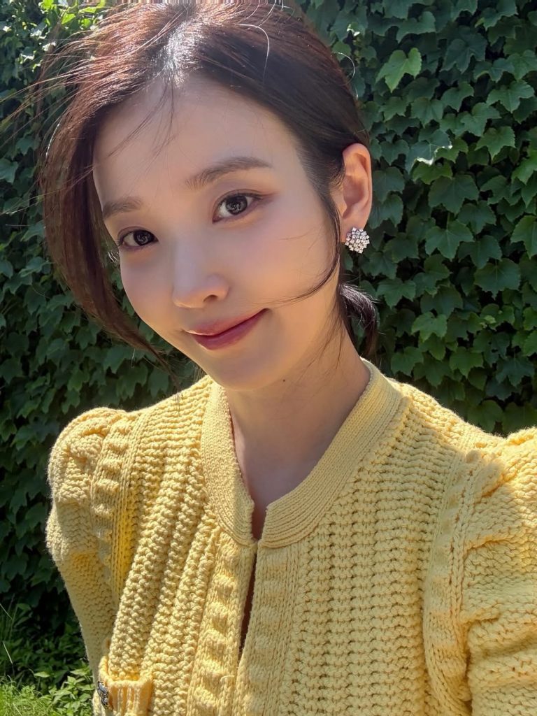 IU 21世紀大君夫人 IU妝容