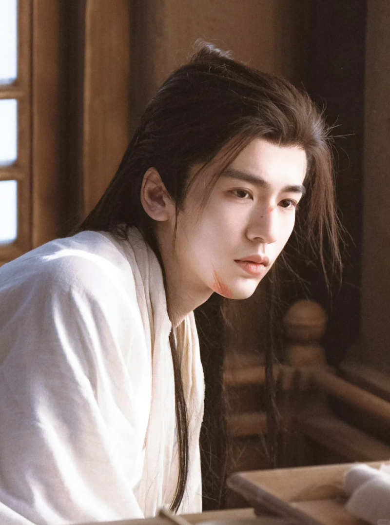 逐玉-香水-男神 張凌赫-鄧凱-林沐然-李卿-任豪