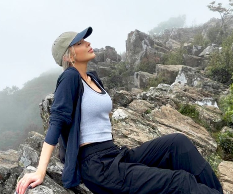 不靠天價醫美也能凍齡！55歲美國女子每年僅老0.46歲成全球抗老亞軍 公開低成本5大慢老秘訣