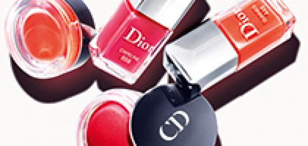 保證心動 Dior 糖果色胭脂 x 甲油