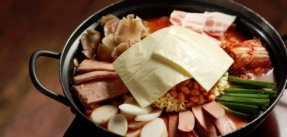 【韓食DIY】不用高湯，清水煮出香濃部隊鍋！