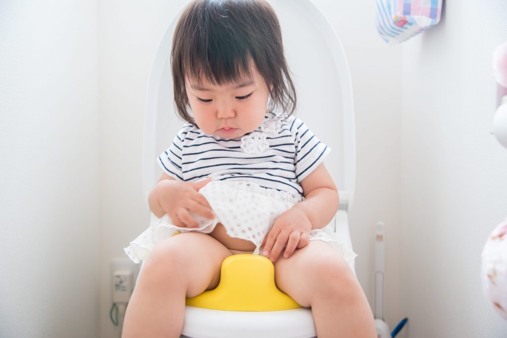 BB便秘5招輕鬆解決方法，不再谷住肚子脹｜新手媽媽百科