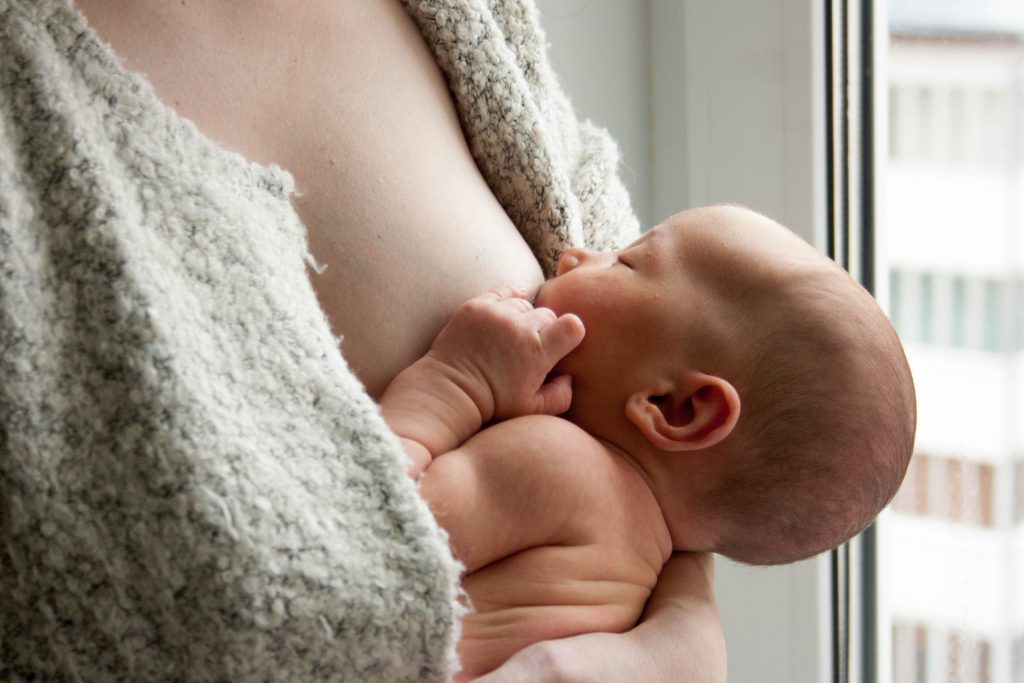 【新手媽媽百科】5個母乳餵哺的好處