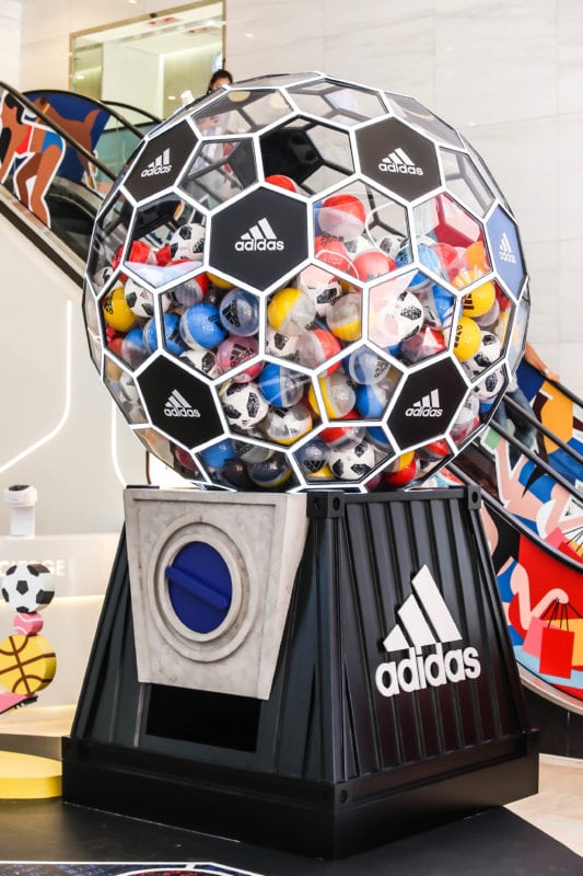 adidas 齊齊趁熱鬧！感受世界盃狂熱氣氛！