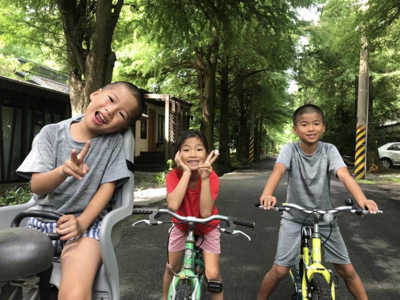 悠長暑假做甚麼？臺灣「超人媽咪」帶4個孩子環島遊