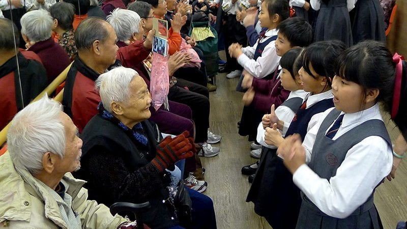 齊撐非綜緩家庭！蛋撻心連心締造世界紀錄
