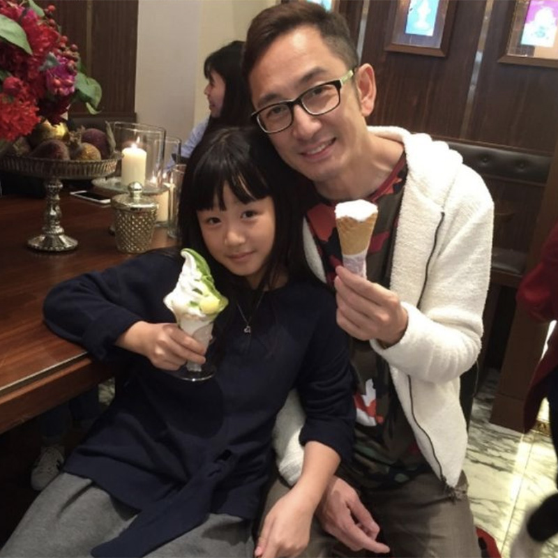 吳啟華10歲女兒近照曝光清秀可愛有爸爸風範