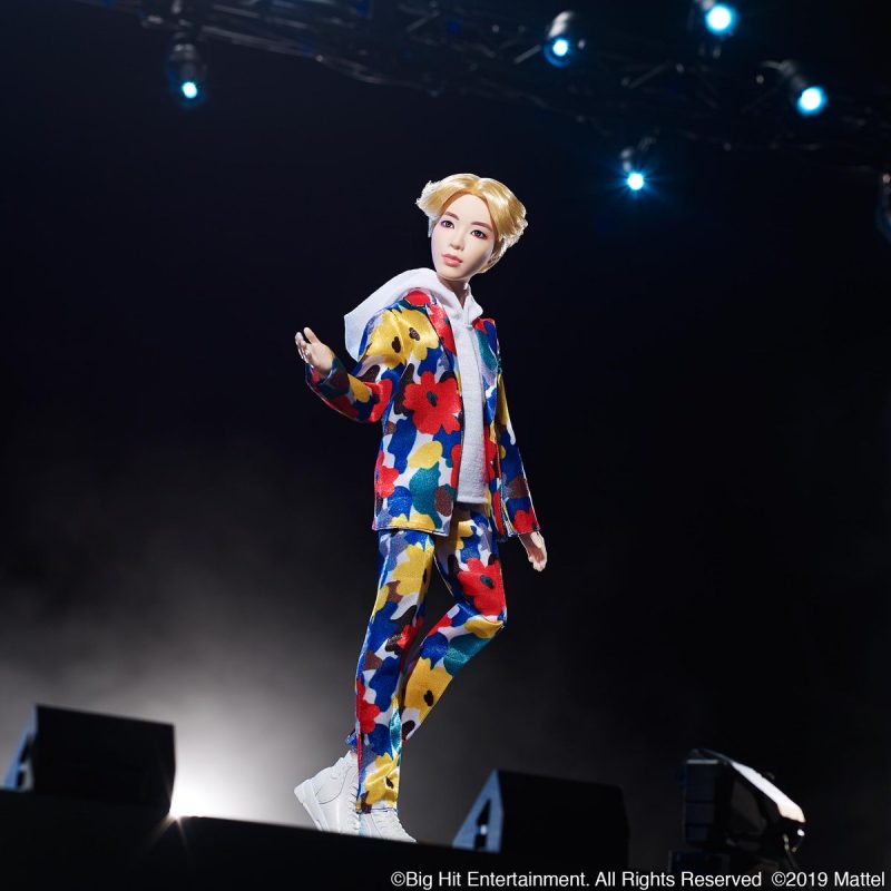 BTS防彈少年團與Mattel聯乘公仔
