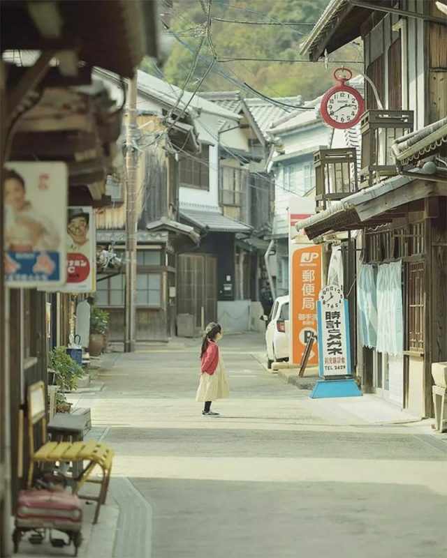 爸爸偷拍女兒三年網友驚嘆畫面如宮崎駿動畫